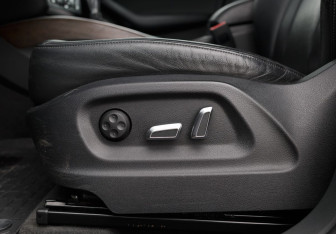 Подержанный автомобиль Audi Q5 2014 года (19 фото)