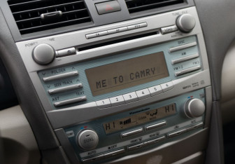 Подержанный автомобиль Toyota Camry Sedan 2006 года (14 фото)