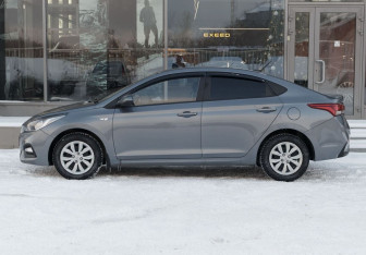 Подержанный автомобиль Hyundai Solaris Sedan 2020 года (8 фото)