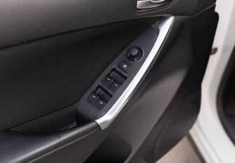 Подержанный автомобиль Mazda CX-5 2013 года (16 фото)
