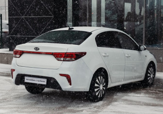 Подержанный автомобиль Kia Rio Sedan 2019 года (5 фото)