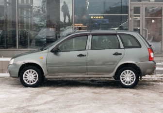 Подержанный автомобиль LADA (ВАЗ) Kalina Wagon 2011 года (8 фото)