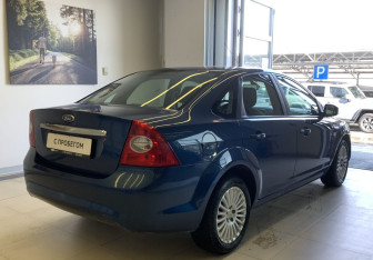Подержанный автомобиль Ford Focus Sedan 2008 года (4 фото)