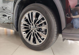 Новый Toyota Highlander 2026 (4 фото)