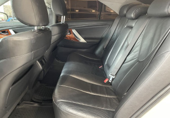 Подержанный автомобиль Toyota Camry Sedan 2011 года (9 фото)