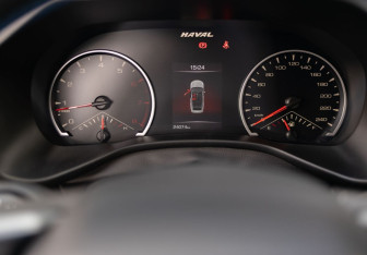 Подержанный автомобиль Haval Jolion 2022 года (14 фото)