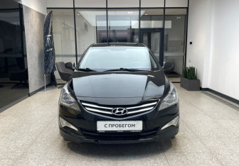 Подержанный автомобиль Hyundai Solaris Sedan 2015 года (3 фото)