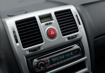 Подержанный автомобиль Hyundai Getz 2005 года (14 фото)