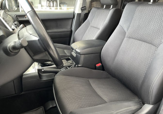 Подержанный автомобиль Toyota Land Cruiser Prado 2021 года (8 фото)