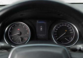 Подержанный автомобиль Toyota Camry Sedan 2020 года (13 фото)