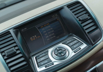 Подержанный автомобиль Nissan Teana 2008 года (13 фото)