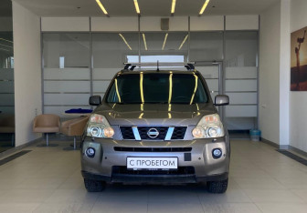 Подержанный автомобиль Nissan X-Trail 2008 года (2 фото)