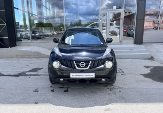 Подержанный автомобиль Nissan Juke 2013 года (2 фото)