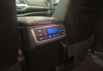 Подержанный автомобиль Toyota Highlander 2019 года (14 фото)