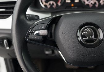 Подержанный автомобиль Skoda Rapid Liftback 2020 года (12 фото)