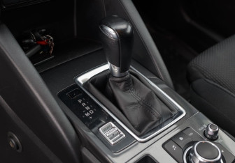 Подержанный автомобиль Mazda CX-5 2015 года (16 фото)