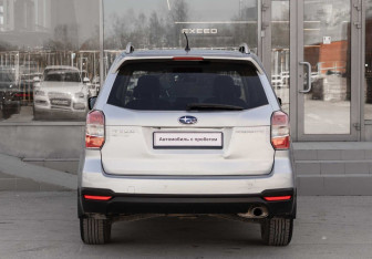 Подержанный автомобиль Subaru Forester Suv 2013 года (6 фото)