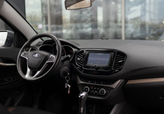 Подержанный автомобиль LADA (ВАЗ) Vesta Sedan 2021 года (10 фото)