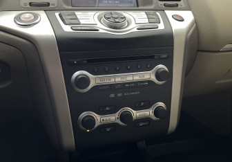Подержанный автомобиль Nissan Murano Suv 2011 года (11 фото)