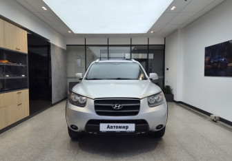 Подержанный автомобиль Hyundai Santa Fe 2008 года (2 фото)