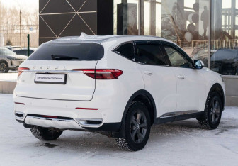 Подержанный автомобиль Haval F7 2019 года (5 фото)