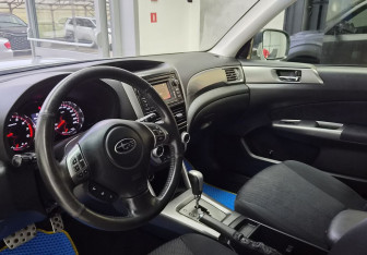 Подержанный автомобиль Subaru Forester Suv 2012 года (7 фото)