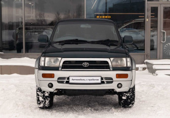 Подержанный автомобиль Toyota Hilux Surf 1996 года (2 фото)