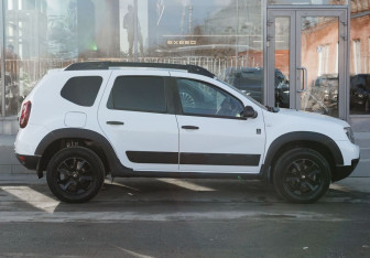 Подержанный автомобиль Renault Duster 2018 года (4 фото)