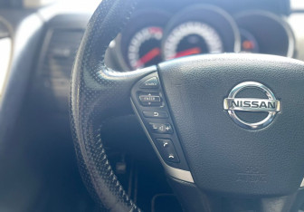 Подержанный автомобиль Nissan Murano Suv 2015 года (17 фото)