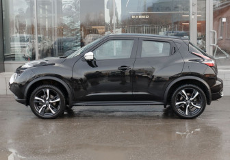 Подержанный автомобиль Nissan Juke 2018 года (8 фото)
