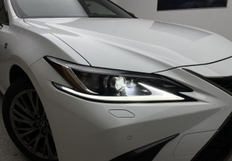 Подержанный автомобиль Lexus ES 2021 года (7 фото)