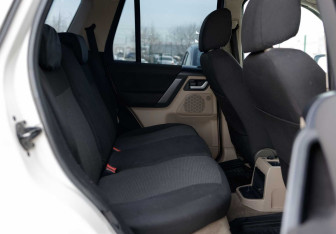 Подержанный автомобиль Land Rover Freelander 2009 года (18 фото)