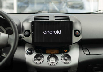 Подержанный автомобиль Toyota RAV4 2008 года (14 фото)