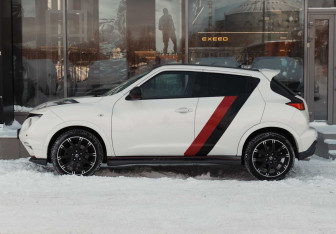 Подержанный автомобиль Nissan Juke 2014 года (8 фото)