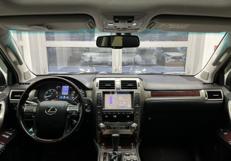 Подержанный автомобиль Lexus GX 2015 года (11 фото)