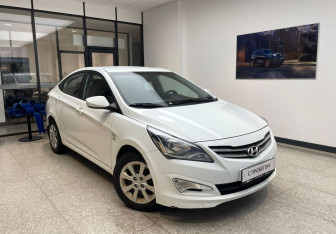 Подержанный автомобиль Hyundai Solaris Sedan 2015 года (4 фото)