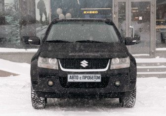 Подержанный автомобиль Suzuki Grand Vitara 2008 года (2 фото)