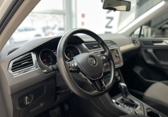 Подержанный автомобиль Volkswagen Tiguan 2020 года (8 фото)