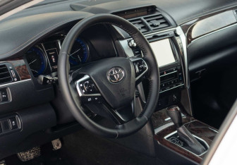 Подержанный автомобиль Toyota Camry Sedan 2016 года (11 фото)