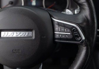 Подержанный автомобиль Haval F7 2019 года (12 фото)