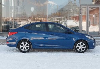 Подержанный автомобиль Hyundai Solaris Sedan 2013 года (4 фото)