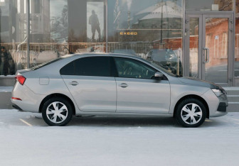 Подержанный автомобиль Skoda Rapid Liftback 2020 года (4 фото)