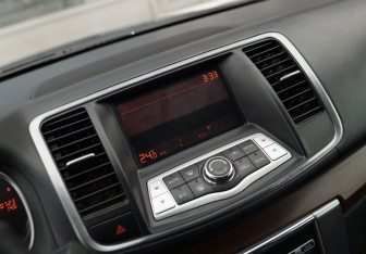 Подержанный автомобиль Nissan Teana 2009 года (14 фото)