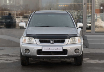 Подержанный автомобиль Honda CR-V 1999 года (2 фото)