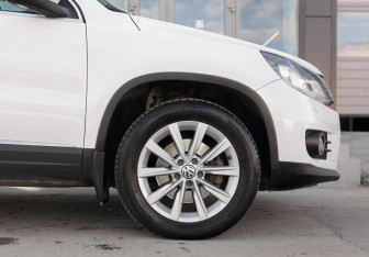 Подержанный автомобиль Volkswagen Tiguan 2013 года (9 фото)