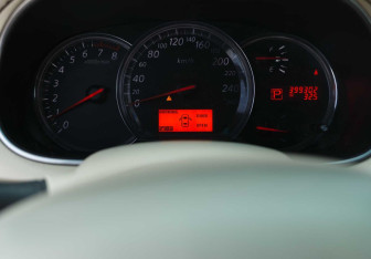 Подержанный автомобиль Nissan Teana 2008 года (12 фото)