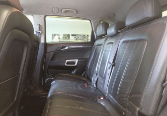 Подержанный автомобиль Opel Antara 2010 года (12 фото)