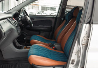 Подержанный автомобиль Honda HR-V 2000 года (19 фото)