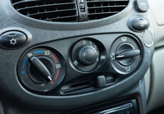 Подержанный автомобиль LADA (ВАЗ) Kalina Hatchback 2010 года (14 фото)