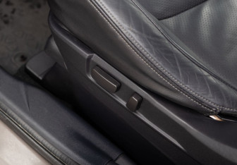 Подержанный автомобиль Mitsubishi ASX 2011 года (18 фото)